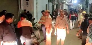 प्रयागराज: पंखे से लटकता कांस्टेबल तो बेड पर पड़ी मिली महिला सिपाही की लाश, पुलिस कमिश्नर बोले- जल्द होगा घटना का खुलासा Prayagraj