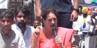 सहारनपुर: रोड शो में प्रियंका ने प्रधानमंत्री पर साधा निशाना, बोलीं- देश ने सत्ता को नहीं सत्य को पूजा, मोदी सत्य नहीं सत्ता को पूजते हैं Priyanka Gandhi