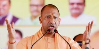 संभल: CM योगी ने कांग्रेस के मेनिफेस्टो पर उठाए सवाल, बोले- ये गोकशी की खुली छूट देने की बात कर रहे हैं CM Yogi Adityanat