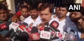 UP: बरेली सेंट्रल जेल से रिहा हुए पूर्व सांसद धनंजय सिंह, बाहर आते ही बोले- मुझे फर्जी मुकदमे में हुई सजा Dhananjay Singh