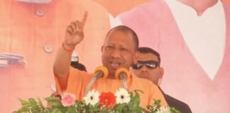 सीतापुर: CM योगी ने सपा पर साधा निशाना, बोले- राम पर आस्था रखने वाले कर सकते हैं विकास, आतंकियों के मुकदमे वापस लेने वाले नहीं CM Yogi Adityanath