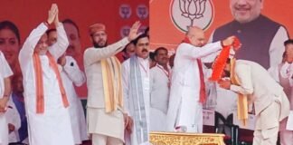 UP: लोकसभा चुनाव के बीच सपा को बड़ा झटका, विधायक मनोज पांडेय BJP में शामिल, अमित शाह ने दिलाई सदस्यता MLA Manoj Pandey