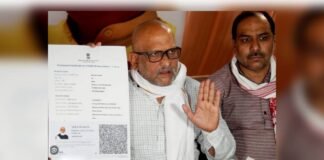 वाराणसी: कांग्रेस नेता अजय राय को प्रेस कॉन्फ्रेंस में हेट स्पीच पर नोटिस, पीएम मोदी पर अमर्यादित टिप्पणी का आरोप Ajay Rai