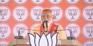 अखिलेश के बयान पर PM मोदी का तंज, बोले- यूपी के 2 शहजादे देख रहें 79 सीटें जीतने का सपना PM Narendra Modi