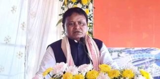 कौन हैं मोहन माझी जिन्हें बीजेपी ने बनाया ओडिशा का मुख्यमंत्री, 2 डिप्टी सीएम भी बने