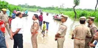 यूपी: श्रावस्ती और कुशीनगर में बाढ़ में फंसे 87 लोगों की रेस्क्यू कर बचायी गयी जान