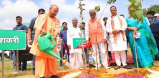 लखनऊ: CM योगी ने शुरू किया पौधारोपण जन अभियान, प्रदेश भर में 36.50 करोड़ पौधे लगाने का लक्ष्य CM Yogi Adityanath