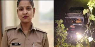 हरदोई: पुलिस जीप तालाब में पलटने से महिला सिपाही की मौत, चौकी इंचार्ज समेत 3 की हालत गंभीर Hardoi