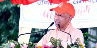 पुलिस सेवा में चुनौतियां कभी खत्म नहीं होती हैं, पुलिस बल को हमेशा डटकर खड़े रहना और कर्तव्य की वेदी पर स्वयं को अर्पण करना ही होता है: योगी