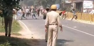 सहारनपुर में तनाव: शेखपुरा में यति नरसिंहानंद की टिप्पणी पर बवाल, मुस्लिम समाज ने पुलिस पर बरसाए पत्थर Saharanpur