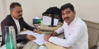 UP By-Election 2024: मिल्कीपुर की याचिका वापस लेने हाईकोर्ट पहुंचे बाबा गोरखनाथ, अवधेश प्रसाद का पलटवार Baba Gorakhnath