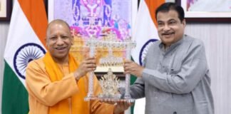 यूपी में 1.39 लाख करोड़ के नए सड़क प्रस्तावों पर हुई चर्चा, जल्द डीपीआर तैयार करने के निर्देश