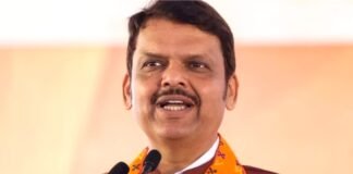 सच में ‘समंदर’ बनकर लौटे फडणवीस, जानिए 2014 की तुलना में क्यों खास रही उनकी यह शपथ
