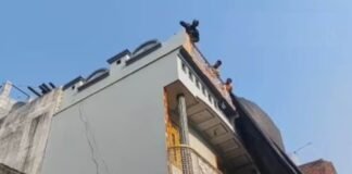 Video: संभल में मंदिर के पास अतिक्रमण हटाने का काम शुरू, तोड़े जा रहे हैं मकान