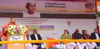 चौधरी साहब की बातों को अंगीकार कर रही सरकार, भारत को समृद्ध बनाने के लिए अन्नदाता किसान को समृद्ध बनाना पड़ेगाः योगी