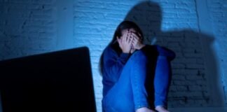 क्या आपका बच्चा भी साइबर बुलिंग का शिकार हो रहा है? जानिए, ध्यान रखने योग्य अहम बातें Child Cyber Bullying