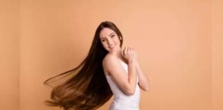 चमकदार और मजबूत बालों के लिए ऐसे करें शैंपू का इस्तेमाल, जानें सही तरीका Healthy Hairs