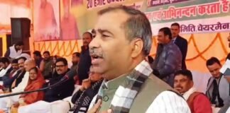 UP: योगी के मंत्री बृजेश सिंह ने कहा- हम बाबर की औलादों के पैर नहीं छूते, श्रीराम के वंशजों से मांगते हैं वोट Minister Brijesh Singh