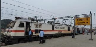 प्रयागराज जाने वाली पूर्वोत्तर रेलवे की सभी ट्रेनें यथावत, कोई ट्रेन रद्द नहीं