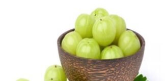 जानें कैसे आंवला हैं स्वास्थ्य के लिए फायदेमंद, इन परेशानियों से मिलेगा छुटकारा Awala