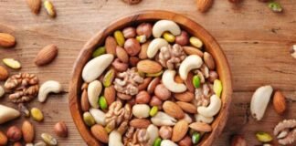 लिवर को मजबूत बनाने के लिए डाइट में इन ड्राई फ्रूट्स को करें शामिल, मिलेंगे जबरदस्त फायदे Dry Fruits