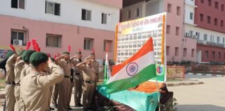 एनसीसी कैडेट्स ने दी पुलवामा शहीदों को भावांजलि