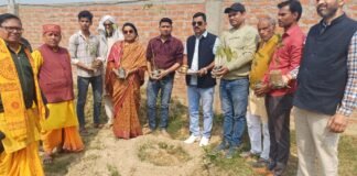 ग्लोबल वार्मिंग के बचाव हेतु गायत्री परिवार एवं सन रोज सेवा संस्थान ने संयुक्त रूप से किया वृक्षारोपण