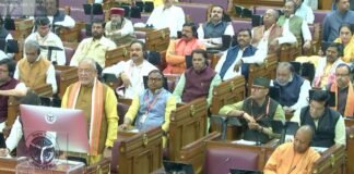 UP Budget 2025 : योगी सरकार ने पेश किया 8 लाख करोड़ से अधिक का बजट, वित्त मंत्री ने रखा विकास का रोडमैप UP Budget 2025