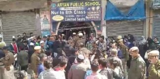 Delhi Election 2025: ‘बुर्का में महिलाएं कर रहीं फर्जी वोटिंग…’, सीलमपुर में BJP और AAP में हंगामा Delhi Election 2025