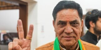 मोहन सिंह बिष्ट बने दिल्ली विधानसभा के डिप्टी स्पीकर, भावुक होकर किए पुराने दिन याद