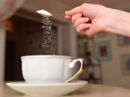 salt in tea benefits