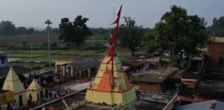 सोनभद्र: भगवान शिव माता पार्वती को मृत दिखाकर मंदिर के पुजारी ने मंदिर की जमीन को कराया अपने नाम Sonbhadra News