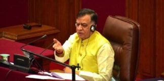 UP विधानसभा में ‘रेड पिचकारी’, विधायक ने गुटखा खाकर थूका, स्पीकर सतीश महाना ने करवाया साफ, बोले- CCTV में देखा, दोबारा… Gutkha in UP Assembly