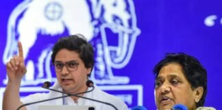 ‘मेरे जिंदा रहने तक कोई नहीं होगा उत्तराधिकारी…’, भतीजे से मायावती को मोह भंग, सभी पदों से हटाए गए आकाश आनंद