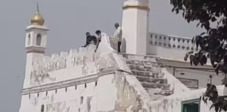 संभल: होली से पहले ASI ने शुरू की शाही जामा मस्जिद की नपाई, टीम की निगरानी में होगी पुताई