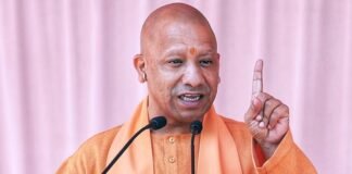 ‘हिंदुओं से अनुशासन सीखिए, सड़क चलने के लिए होती है, नमाज़ पढ़ने के लिए नहीं…’, पॉडकास्ट में बोले सीएम योगी