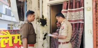 होली पर सीएम योगी की नरसिंह शोभायात्रा: रूट के घरों का पुलिस ने किया वेरिफिकेशन