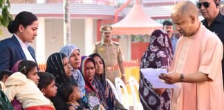 पैसे की कमी से नही रुकेगा किसी का भी इलाज : सीएम योगी