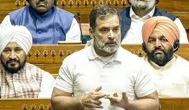 महाराष्ट्र विधानसभा चुनाव में वोटर लिस्ट पर विवाद: राहुल गांधी ने उठाए सवाल, सरकार ने किया खंडन