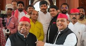 अवधेश प्रसाद: ‘घर से मत निकलिए’ कहना है संविधान के खिलाफ, सबको है पूजा का हक