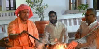 महागौरी की पूजा कर मुख्यमंत्री ने किया हवन, की लोकमंगल की प्रार्थना