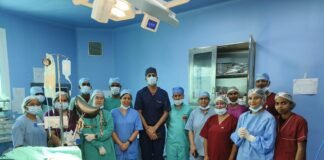 एम्स गोरखपुर में चिकित्सा की नई उपलब्धि: पहली बार सफल लेफ्ट एड्रेनलेक्टोमी और CUSA तकनीक से लिवर रिसेक्शन सर्जरी
