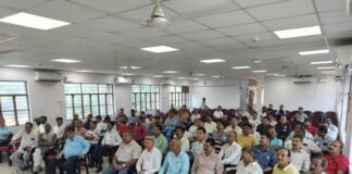 गोरखपुर जर्नलिस्ट्स प्रेस क्लब की आमसभा की बैठक में कार्यकारणी को किया गया अधिकृत