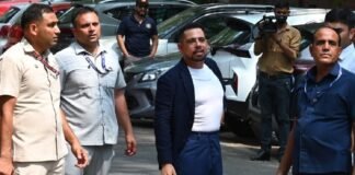 ‘आज हम झेल रहे हैं, समय बदलेगा…’, शिकोहपुर लैंड डील मामले में दूसरे दिन ईडी दफ्तर पहुंचे रॉबर्ट वाड्रा Shikohpur Land Deal