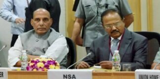 Pahalgam Terror Attack: आतंकियों पर बड़े एक्शन की तैयारी, दिल्ली में रक्षामंत्री की हाई लेवल मीटिंग, अजित डोभाल-CDS मौजूद Pahalgam Terror Attack