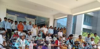 सीआरसी गोरखपुर में वैश्विक सुगम्यता दिवस का आयोजन तथा प्रधानमंत्री दक्षता कार्यक्रम के अंतर्गत असिस्टेंट ड्रेस मेकर यूनिट का उद्घाटन