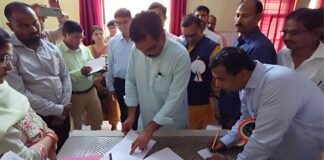 बाराबंकी: समाज कल्याण अधिकारी व छात्रावास अधीक्षक निलंबित, मंत्री असीम अरुण ने पकड़ा बड़ा घोटाला