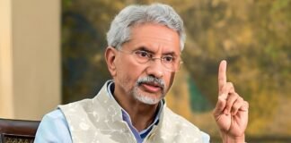 ‘कट्टरपंथी है आसिम मुनीर…’, जयशंकर ने पाकिस्तान को दी चेतावनी, बोले आतंकी जहां भी छिपे होंगे, वहीं मारेंगे