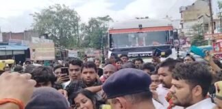 परिजनों के हंगामा और जाम के बाद मिल के मलिक समेत चार लोगों के खिलाफ हत्या का मुकदमा दर्ज