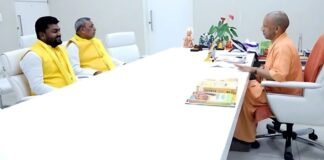 यूपी में चुनावी व्यवस्था में बड़ा बदलाव, जिला पंचायत अध्यक्ष और ब्लॉक प्रमुख का चुनाव सीधे आम जनता से कराने की तैयारी में सरकार